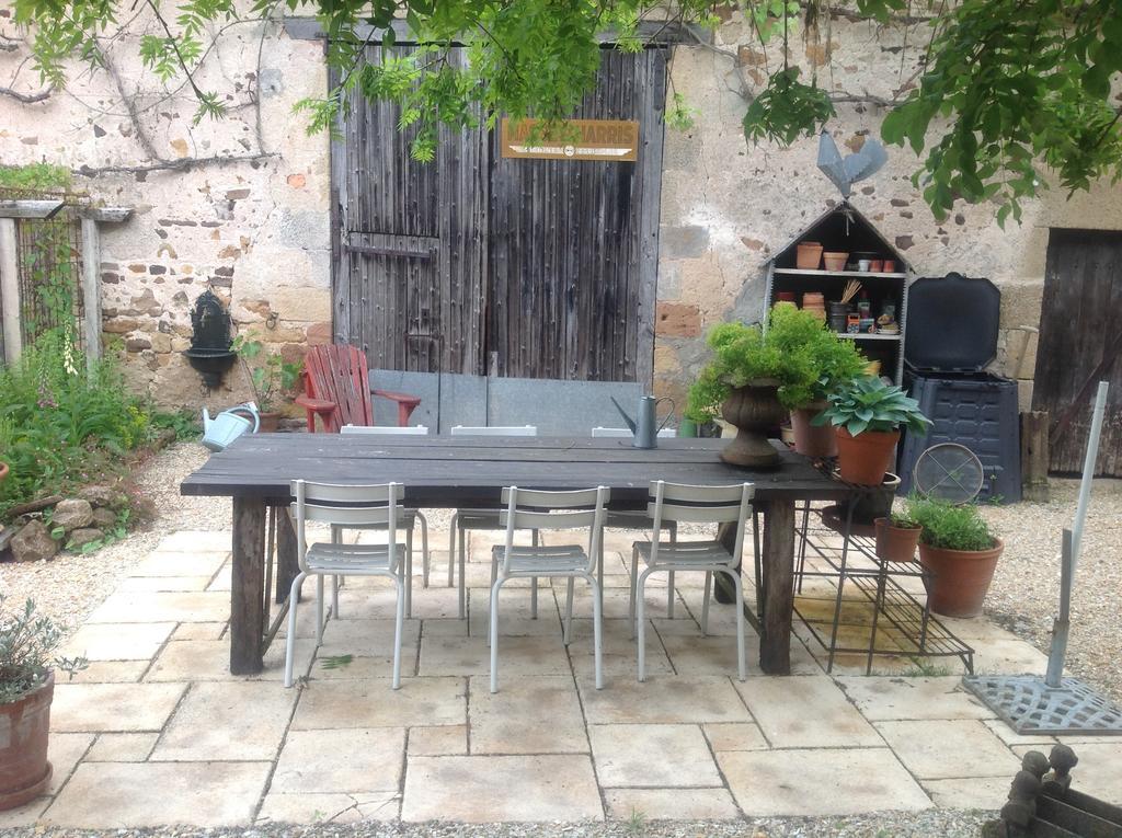 Avec Plaisir Acomodação com café da manhã Saint-Plaisir Exterior foto